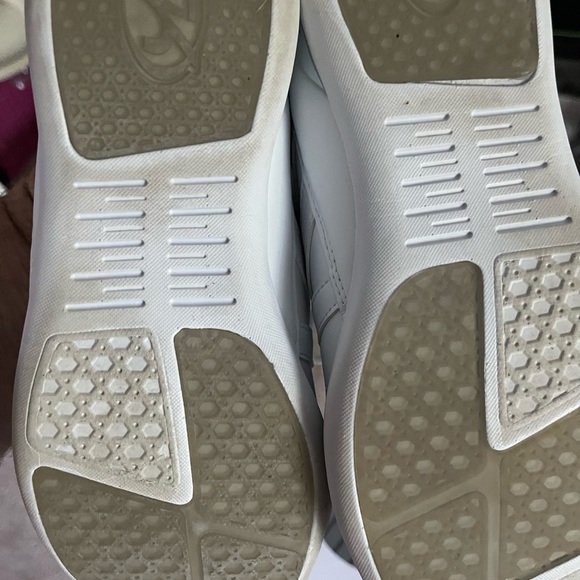 GK Elite Cheer Sneakers - Picture 4 of 6